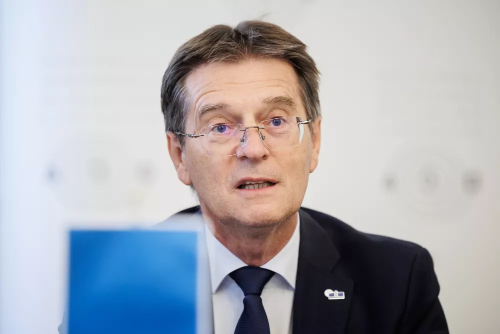 Ljubljana, rektorat Univerze v Ljubljani.Novinarska konferenca Univerze v Ljubljani.Rektor Univerze v Mariboru Zdravko Kacic.