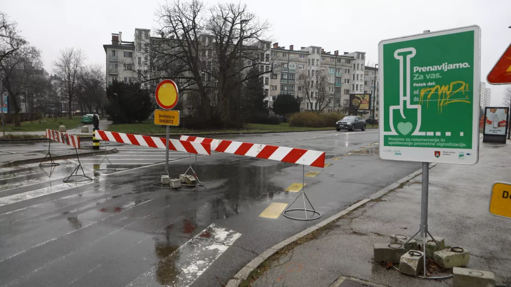 10.03.2025 - Linhartova cesta - obnova - gradbi&scaron;čeFoto: Luka Cjuha