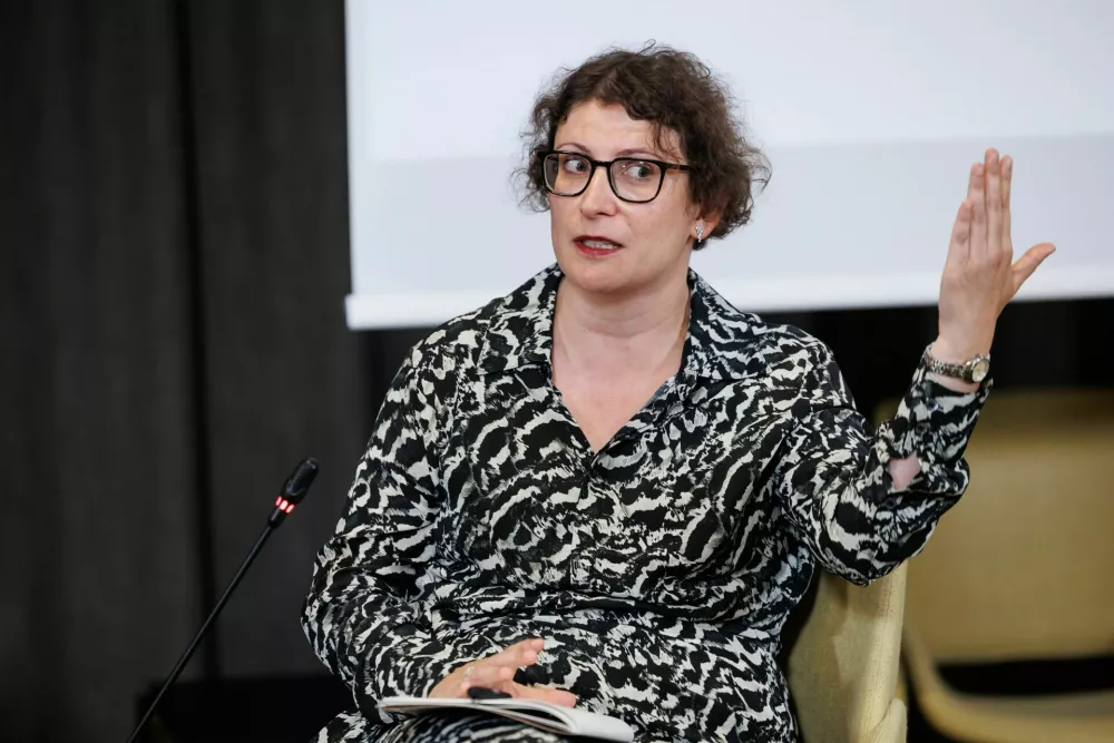 Bled, Rikli Balance Hotel.Mednarodna konferenca Blejski strateski forum 2023.Razprava z naslovom Ucinkovita orodja za zagotavljanje odgovornosti za grozodejstva: Pogodba MLA.Odvetnica na tozilstvu Mednarodnega kazenskega sodisca Beti Hohler.