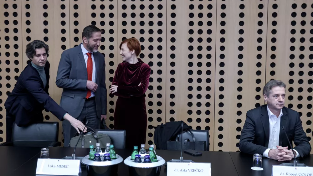 Luka Mesec, Klemen Bo&scaron;tjančič, Asta Vrečko, Robert Golob- 17.03.2025 - koalicijski vrh, ki ga je gostil premier Robert Golob, na katerem so opravili pregled preteklih in načrtovanih aktivnosti pri uresničevanju koalicijskih zavez glede krepitve javnega zdravstva, vzdržnega pokojninskega sistema in stanovanj za mlade//FOTO: Jaka Gasar
