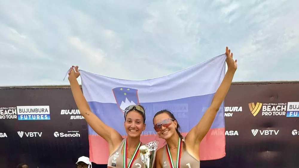  Živa Javornik in Tajda Lov&scaron;in