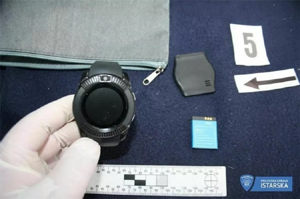 Prijeli več mo&scaron;kih: Nad gole otroke s pisali, hladilnimi skrinjami in urami