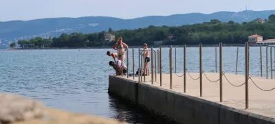 Poletje, morje, plaža, Ankaran, kopalci