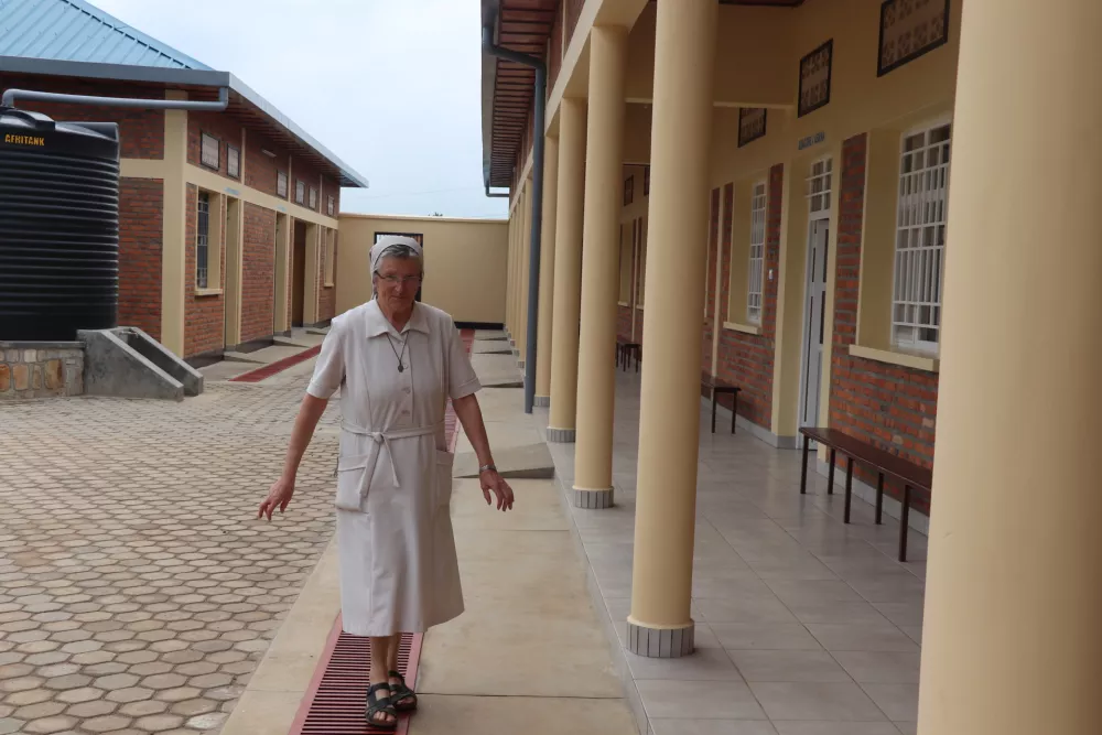 Dostojanstvo, zgrajeno s slovensko pomočjo: &raquo;Slovenija ima veliko srce&laquo;