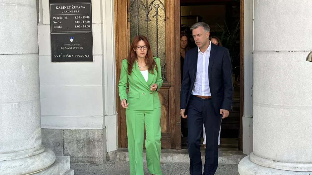 Novo mesto, Mestna hisa.Izjava po delovnem sestanku ministrice za pravosodje Andreje Katic in novomeskega zupana Gregorja Macedonija.