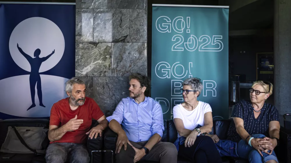 Majhna vasica kot križi&scaron;če življenjskih usod