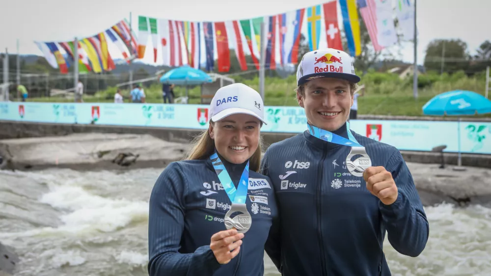 Eva Alina Hočevar in Žiga Lin Hočevar30.8.2025 - Svetovni pokal v slalomu na divjih vodah TacenFoto: Luka Cjuha