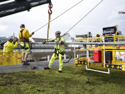 Nadgrajena železni&scaron;ka postaja bo imela sedem novih peronov z nadstre&scaron;ki