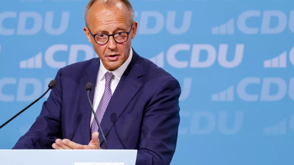 30 August 2025, North Rhine-Westphalia, Bonn: German Chancellor Friedrich Merz speaks at the state party conference of the Christian Democratic Union (CDU) North Rhine-Westphalia. Photo: Thomas Banneyer/dpa