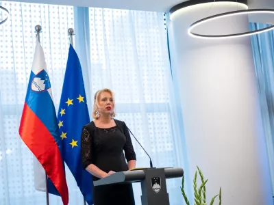 Ljubljana, Hotel Plaza.Letni posvet slovenske diplomacije.Predsednica DZ Urska Klakocar Zupancic.