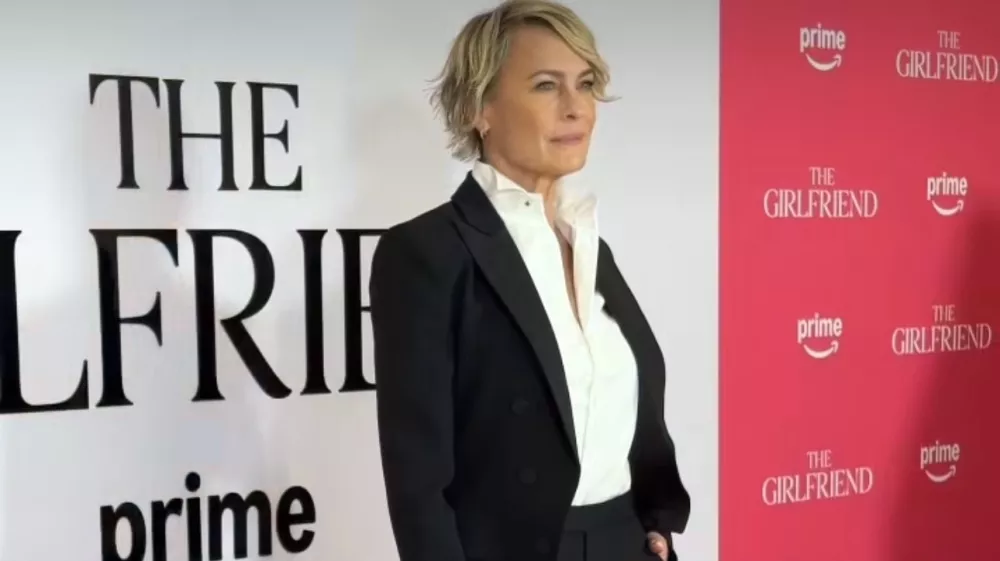 Za Robin Wright so ZDA postale preveč kaotične, zato se je preselila v Anglijo. F instagram Robin Wright