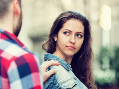 man does not succeed in getting acquainted with girl / Foto: Jackf