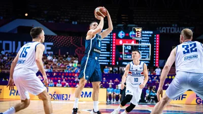 Aleksej Nikolić, Slovenija, Islandija