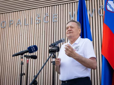 Ljubljana, Kopalisce Vevce.Odprtje prenovljenega kopalisca Vevce.Ljubljanski zupan Zoran Jankovic.