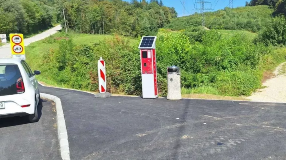 parkomat jo&scaron;t kranj