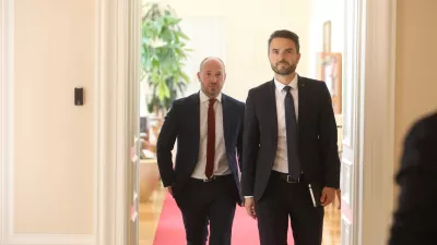 NSi ob robu dveh afer izbira novega &scaron;efa