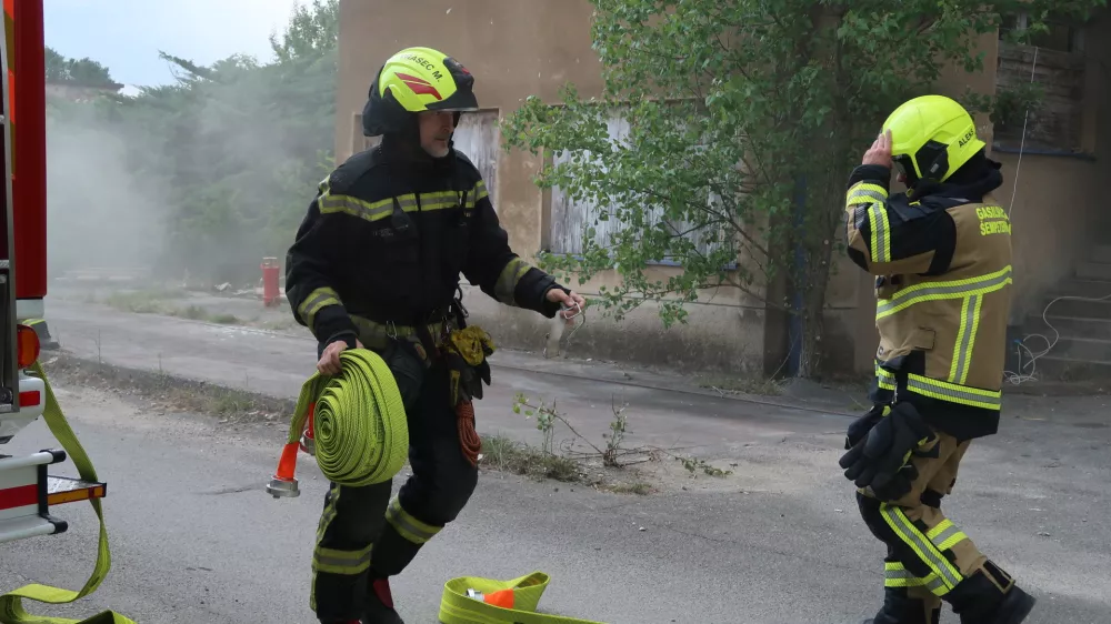 Vaja potres 2025, Nova Gorica, Gorica, simulacija potresa, re&scaron;evanje, gasilci, re&scaron;evalci, 