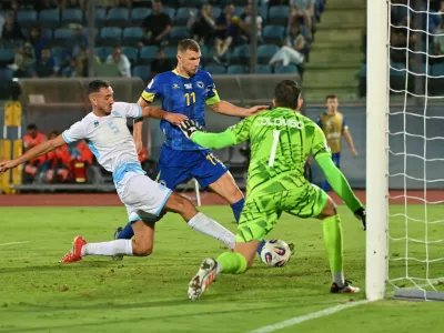 Soccer Football - World Cup - UEFA Qualifiers - Group H - San Marino v Bosnia and Herzegovina - San Marino Stadium, Serravalle, San Marino - September 6, 2025 Bosnia and Herzegovina's Edin Dzeko scores their second goal REUTERS/Alberto Lingria