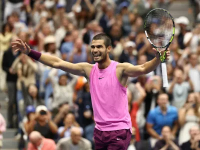 Tennis - U.S. Open - Flushing Meadows, New York, United States - September 7, 2025 Spain's Carlos Alcaraz celebrates winning the men's singles final against Italy's Jannik Sinner REUTERS/Kevin Lamarque