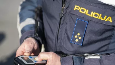 prometni nadzorpolicija - simbolična fotografijaprometna policijavarnost v prometupolicija na motorjihmotoristična policijaprehitri voznikiavtocestna policijaalkotestalkohol v prometu08.04.2025 Policijski nadzor, počivališče PovodjeFOTO: Nik Erik Neubauer