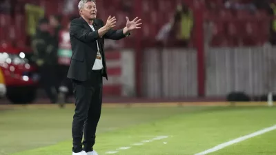 Serbia's head coach Dragan Stojkovic gestures during the World Cup Group K qualifying soccer match between Serbia and England, at the Rajko Mitic Stadium in Belgrade, Serbia, Tuesday, Sept. 9, 2025. (AP Photo/Darko Vojinovic)