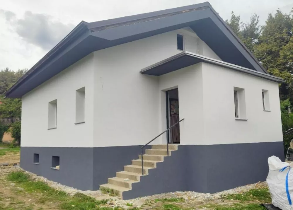 Iskrica, družina Zabukovnik, Vinarje pri Slovenski Bistrici. Obnovljena hi&scaron;a po neurju s točo. Foto: Sabina Zabukovnik / Foto: Sabina Zabukovnik 