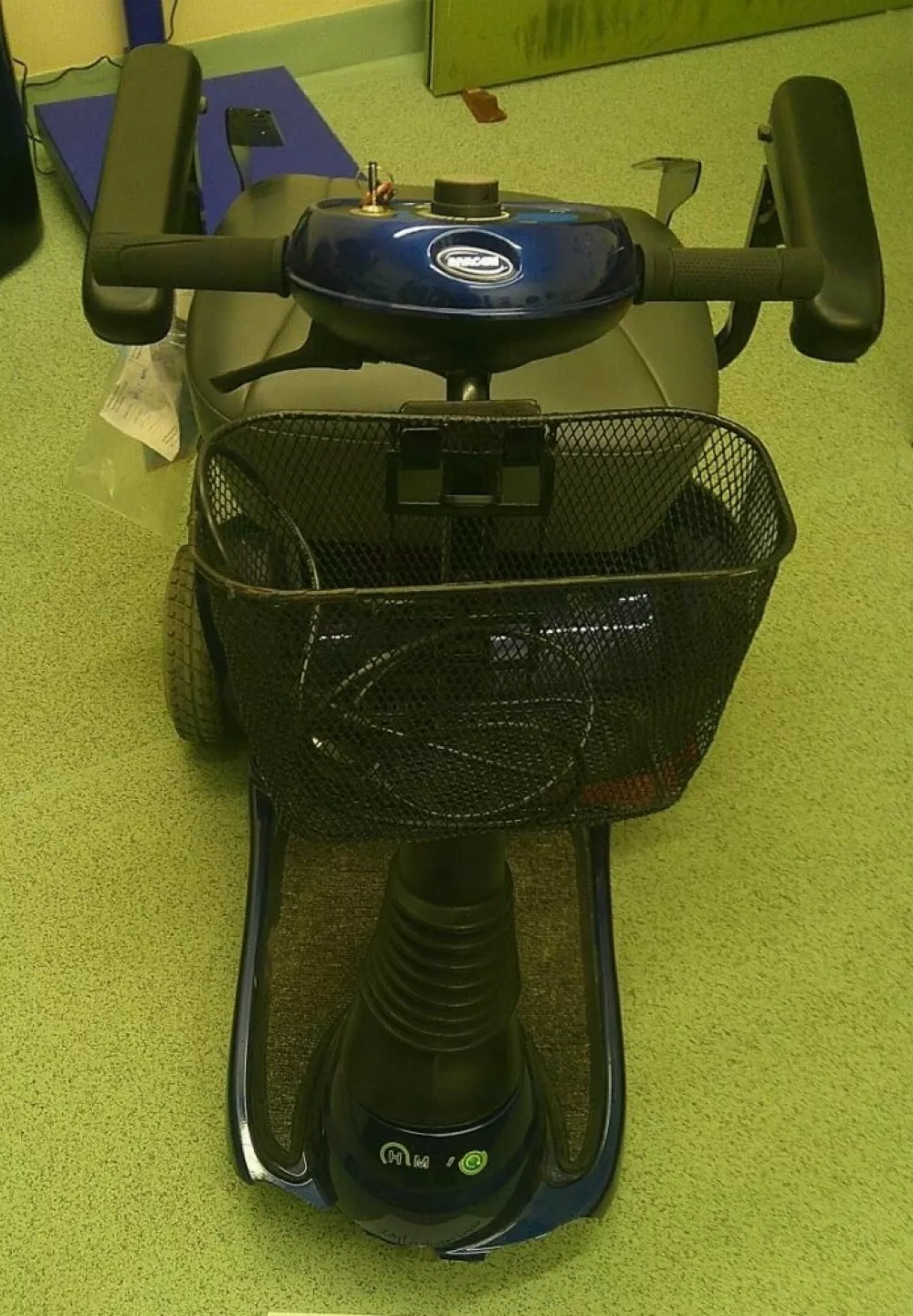 V skrivnem predalu električnega skuterja 71-letnega upokojenca so na&scaron;li osem kilogramov kokaina. 