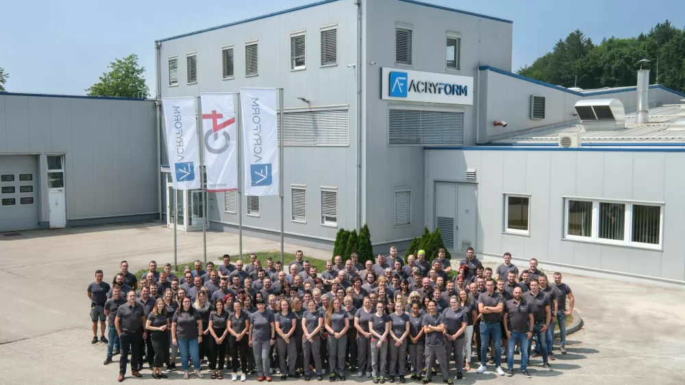 podjetje Acryform