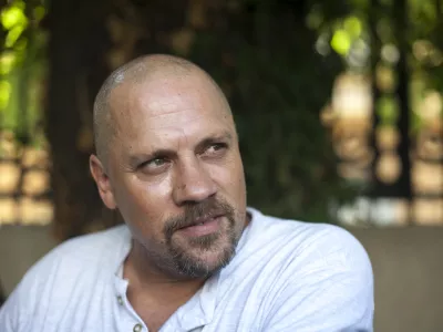 Boris Dežulović, hrva&scaron;ki novinar in književnik, Dnevnikov kolumnist    ///FOTO: Luka CjuhaOPOMBA: ZA OBJAVO V PRILOGI &ndash; DNEVNIKOV OBJEKTIV - INTERVJU 2015. / Foto: Luka Cjuha