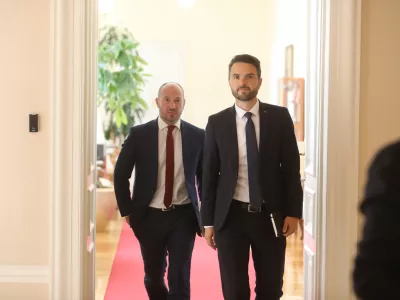 - Jernej Vrtovec, poslanec NSi,- Matej Tonin predsednik in poslanec NSI,- 11.07.2025. - predsednik vlade Robert Golob je gostil srečanje s predsedniki parlamentarnih strank na temo članstva Slovenije v Natu ter vpra&scaron;anja izvedbe referenduma glede povečanja obrambnih izdatkov Slovenije.//FOTO: Bojan Velikonja