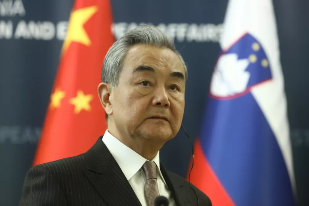 Vang Jij13.09.2025 - Ministrica Fajon bo na uradnem obisku gostila direktorja Komisije za zunanje zadeve Centralnega komiteja KPK in ministra za zunanje zadeve Ljudske republike Kitajske Vanga JijaFoto: Luka Cjuha