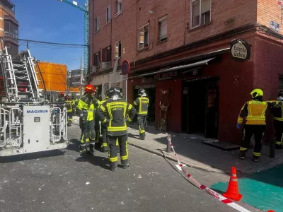 Firefighters work at the site after an explosion in a cafe injured at least 21 people, three of them seriously, according to emergency services, in Madrid, Spain September 13, 2025. Madrid Emergency Services, Handout via REUTERS. THIS IMAGE HAS BEEN SUPPLIED BY A THIRD PARTY. MANDATORY CREDIT. NO RESALES. NO ARCHIVES.