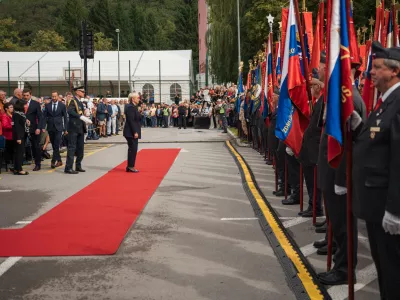 Ilirska Bistrica: osrednja prireditev ob državnem prazniku priključitve Primorske k matični domovini.Slavnostna govornica je predsednica republike Nata&scaron;a Pirc Musar.