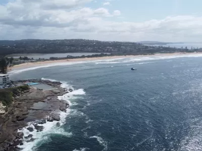 A drone view of Long Reef Beach, following an incident where a surfer died after being attacked by a large shark, in Dee Why near Sydney, Australia September 6, 2025 in this screen grab obtained from social media video. Robert Joodat/Instagram @ramin3m/via REUTERS THIS IMAGE HAS BEEN SUPPLIED BY A THIRD PARTY. MANDATORY CREDIT. NO RESALES. NO ARCHIVES.