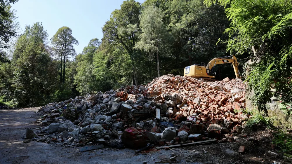 Bellvue Tivoli, ru&scaron;enje
