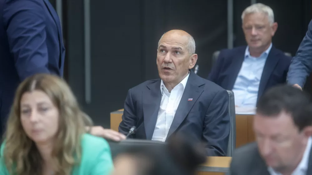 Janez Jan&scaron;a- 07.07.2025 - začetek redne seje DZ s poslanskimi vpra&scaron;anji ministrskemu zboru; DZ, velika dvorana, &Scaron;ubičeva 4, LJUBLJANA​//FOTO: Jaka Gasar