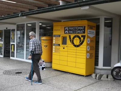 27.5.2025 - Paketomat - Po&scaron;ta SlovenijeFoto: Luka Cjuha