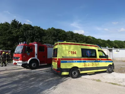 25.05.2024., Zagreb - U sumi juzno od Kerestinca pao je manji sportski zrakoplov. Na teren su izasle dezurne sluzbe te je mjesto dogadjaja osigurano. Vatrogasci i hitna pomoc na mjestu nesrece. Photo: Igor Kralj/PIXSELL