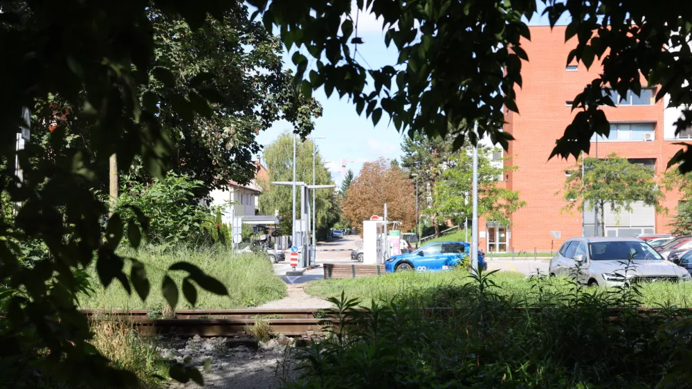 Železni&scaron;ka proga Kodeljevo