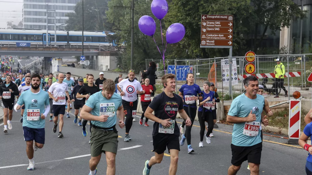 - 20.10.2024 - 28. Ljubljanski maraton - 24 tisoč tekačev - največji &scaron;portno-rekreativni dogodek v državi //FOTO: Jaka Gasar