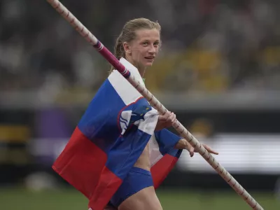 Slovenia's Tina Sutej reacts after ending her attempts in the women's pole vault final at the World Athletics Championships in Tokyo, Wednesday, Sept. 17, 2025. (AP Photo/Louise Delmotte)