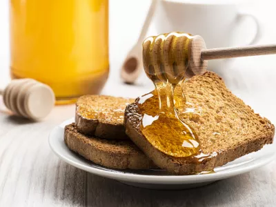 Pomembno je, kaj ostane na povr&scaron;ini kruha. / Foto: Istock