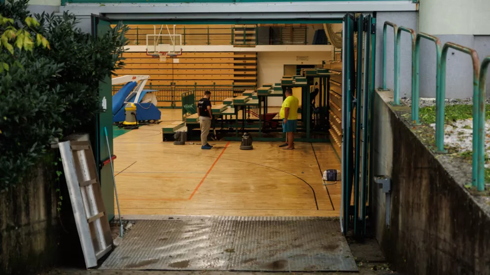 Novo mesto, Solski center Novo mesto. Ogled skode po neurju v Novem mestu.