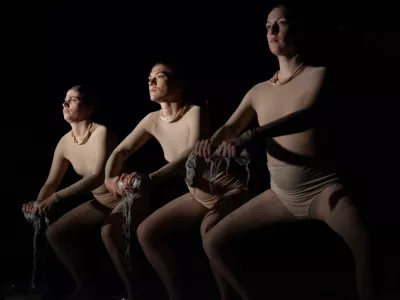 Kolektiv Igralke: Mame, predstava, režija Rajna Racz