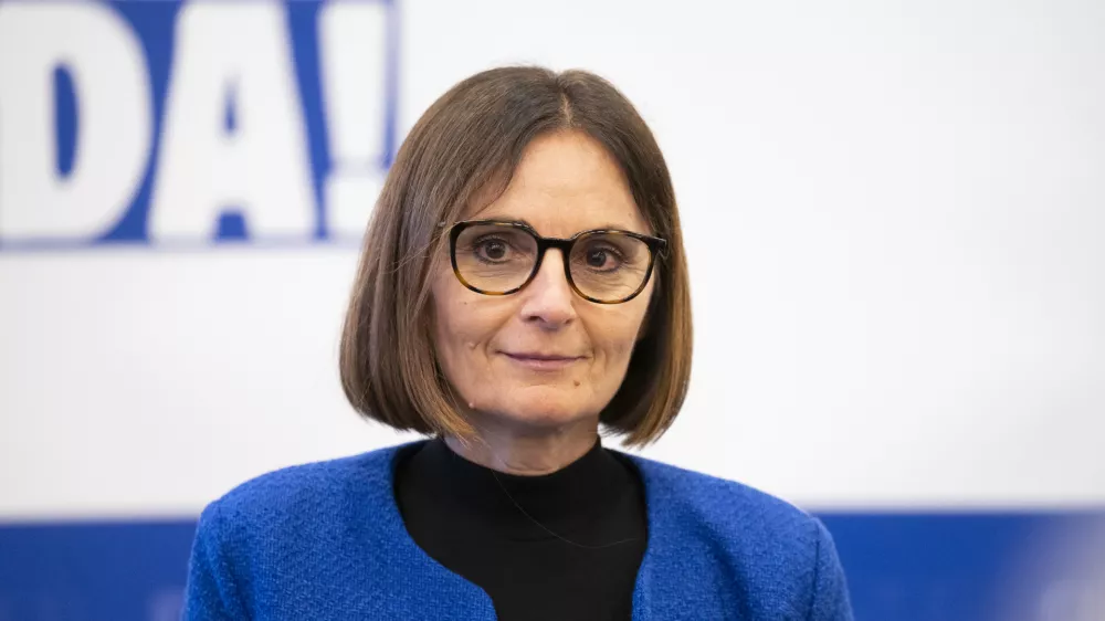 Nata&scaron;a Av&scaron;ič Bogovič08.03.2025 izjava za medije ob robu zasedanja sveta stranke Gibanje SvobodaFOTO: Nik Erik Neubauer