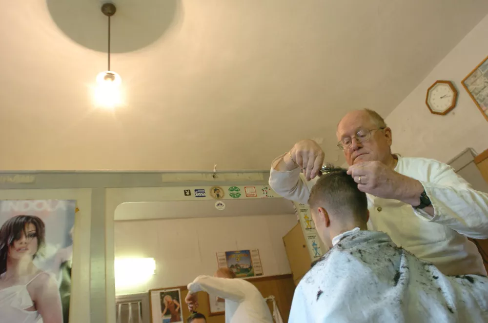 Poslovil se je slavni ljubljanski frizer, ki je bil mojster ježka