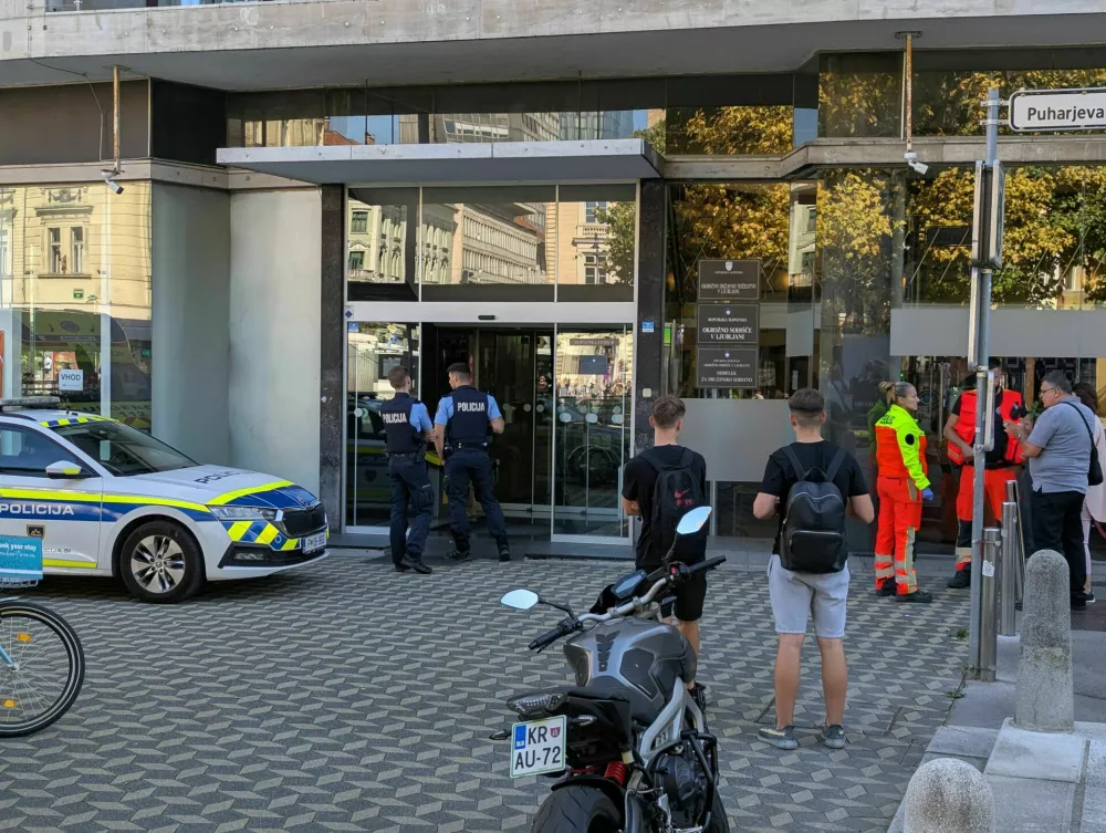 Ljubljana, okrožno sodi&scaron;če, okrožno tožilstvo, policija, re&scaron;evalci. Foto: bralec