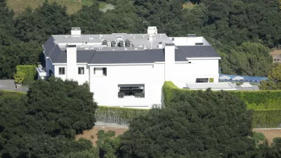 PREMIUM EXCLUSIVE Please contact SIPA PRESS before any use of these exclusive photosThursday, June 13, 2024 - Ben Affleck and Jennifer Lopez spent nearly two years searching for the perfect dream home before ultimately deciding on their  million, 46,000-square-foot Beverly Hills estate, which features 12 bedrooms and 24 bathrooms. However, the couple is now working with luxury real estate firm 'The Agency' to offload the property, which will reportedly soon be featured in a television show, for  million. Facing highly publicized marital issues, Ben moved out weeks ago, and Lopez is currently searching for her new dwelling. Juliano/X17online.com//04SIPA_FIN/Credit:X17/SIPA/2406280701,Image: 885427948, License: Rights-managed, Restrictions:, Model Release: no