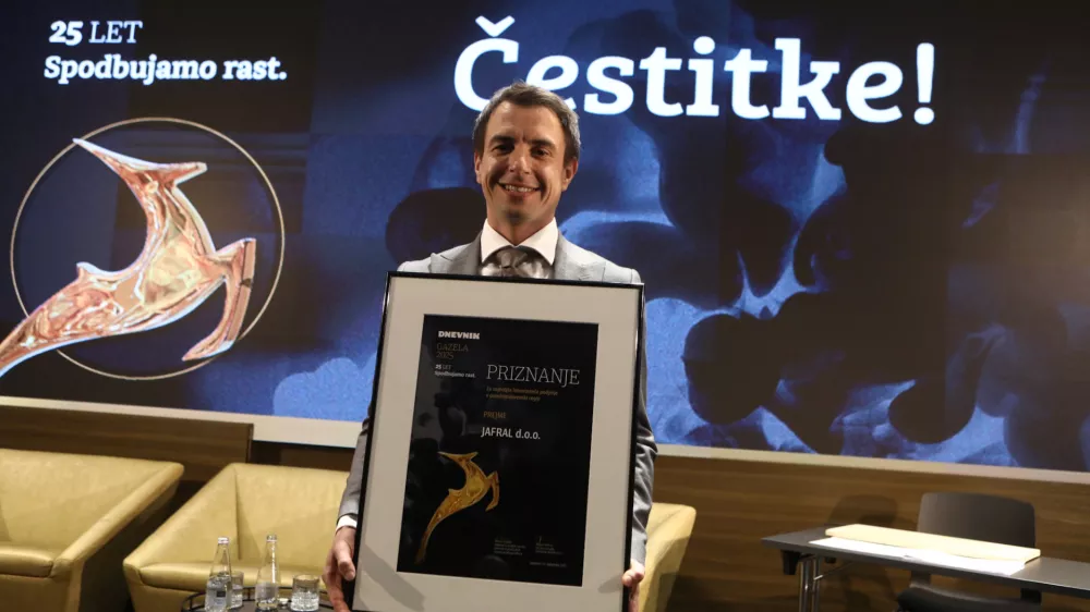 -Jafral, Frenk Smrekar (zmagovalec)24.9.2025 - Gazela 2025 - Osrednjesloveska Gazela - Grand hotel Plaza - regijski izbor najbolj&scaron;ih najhitreje rastočih podjetij - razglasitev Osrednjeslovenske GazeleFoto: Luka Cjuha?