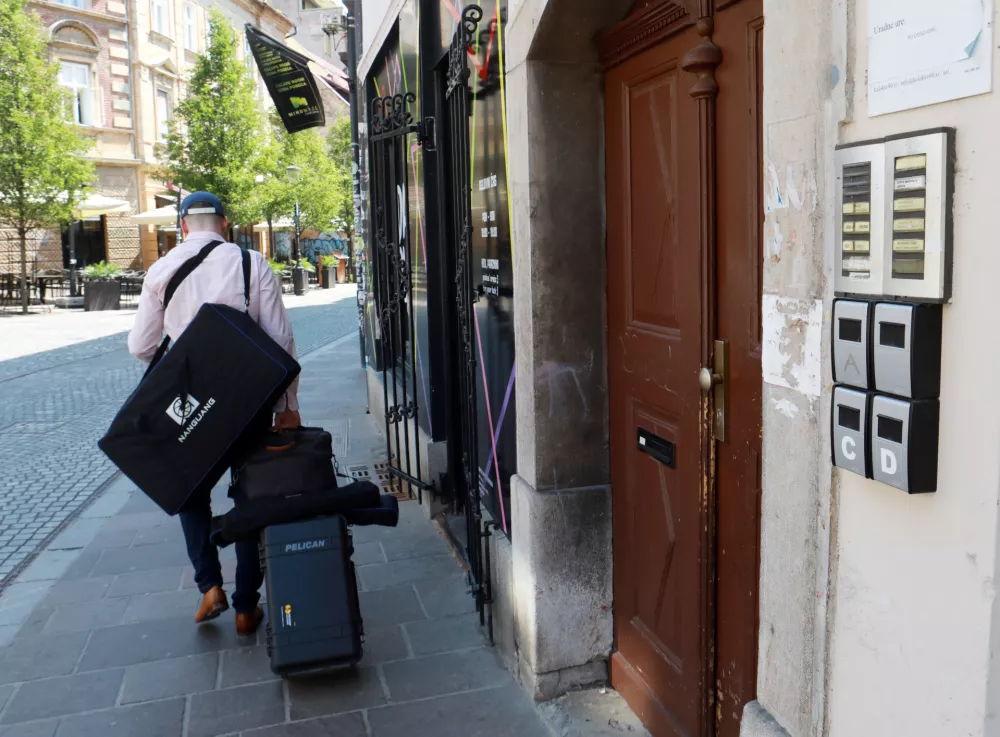 02.06.2025 -kratkotrajni najem stanovanja,oddaja, Airbnb, turistiFoto: Tomaž Skale